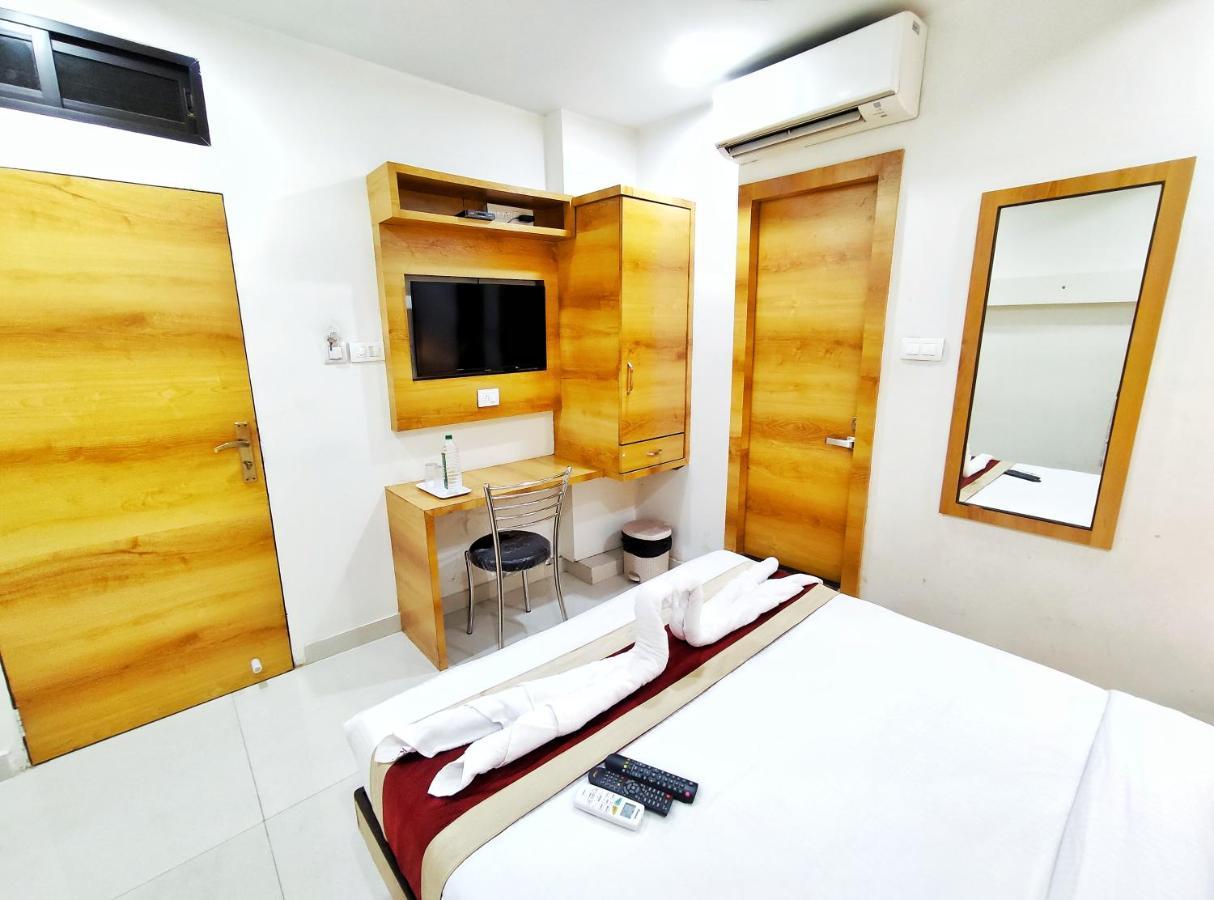 Gateway Suites Bombaim Exterior foto
